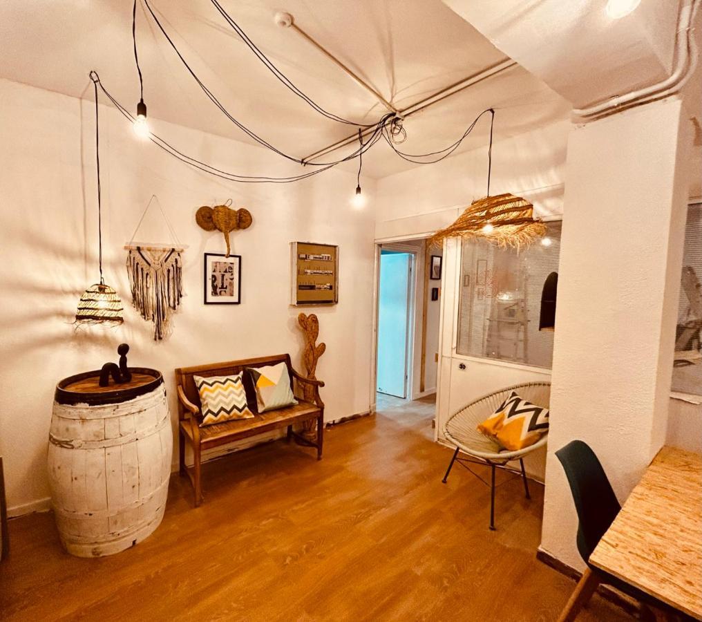 Boga Hostel Madrid Eksteriør bilde