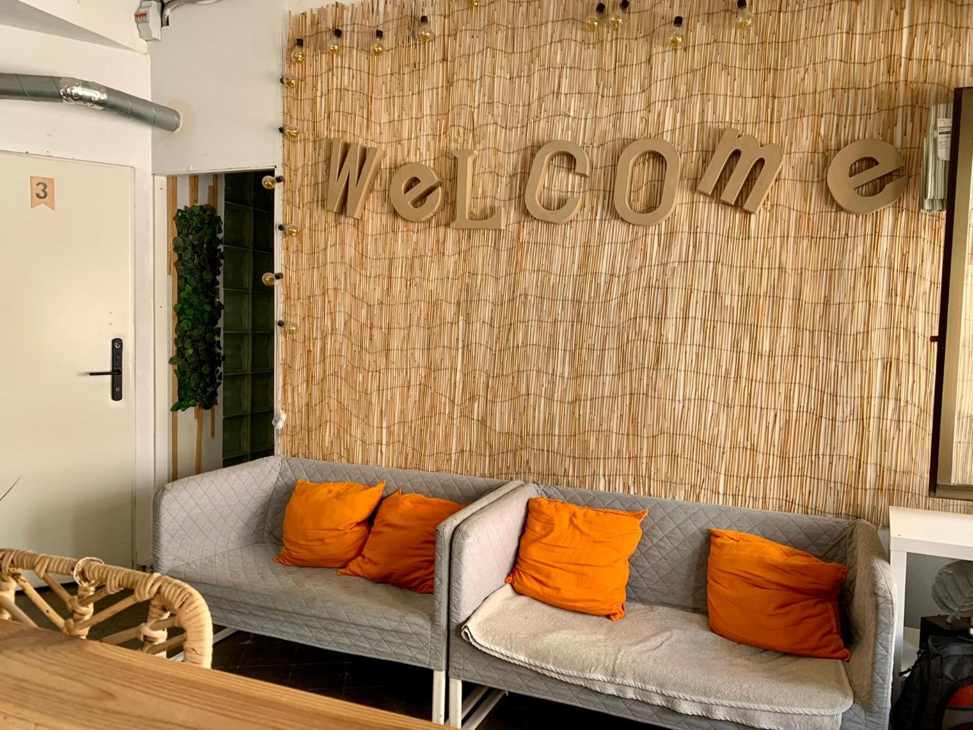 Boga Hostel Madrid Eksteriør bilde